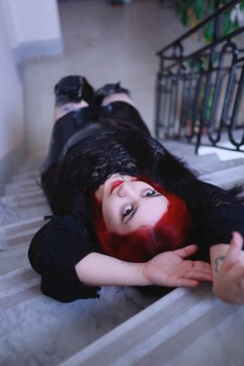 Nina Strange